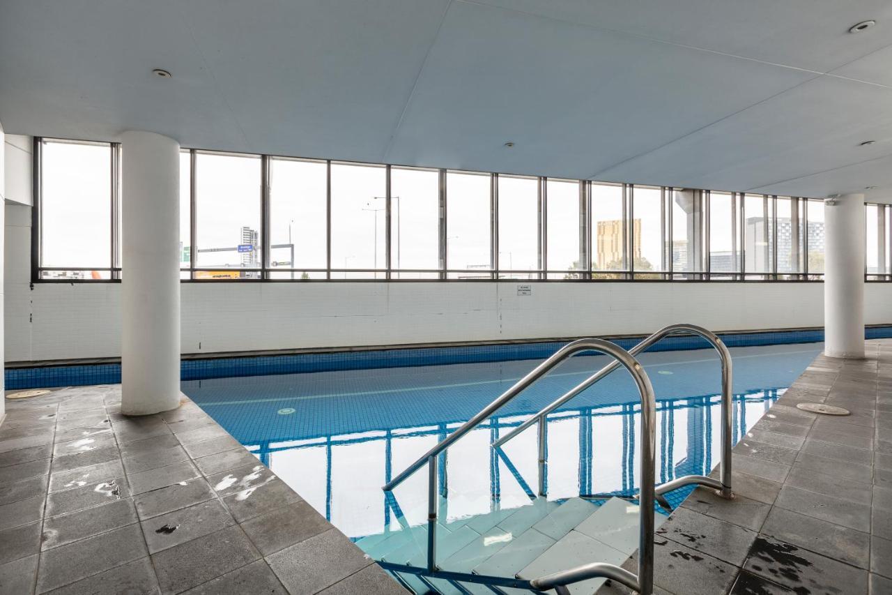 ☆Of Southbank☆Light Filled Apartment☆Huge Private Terrace With City Views☆Parking☆Pool☆Gym☆Wifi Melbourne Exterior photo