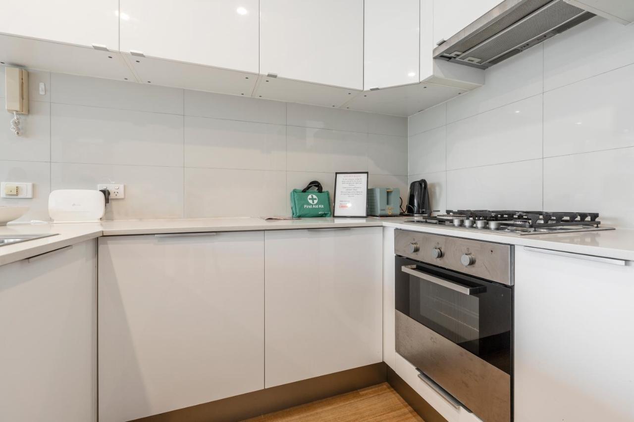 ☆Of Southbank☆Light Filled Apartment☆Huge Private Terrace With City Views☆Parking☆Pool☆Gym☆Wifi Melbourne Exterior photo